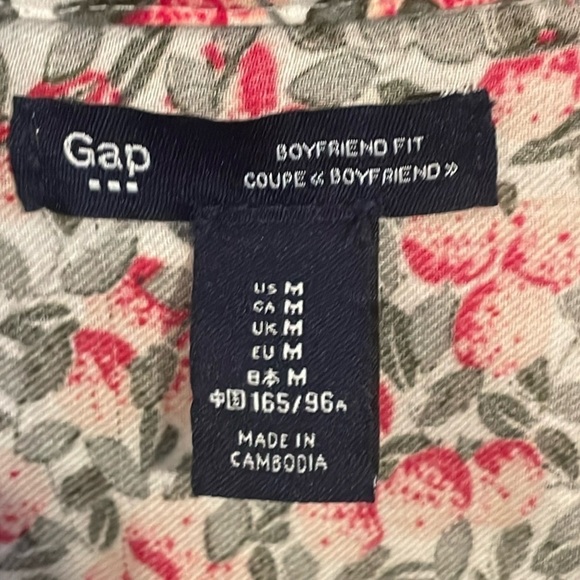 GAP Women’s Boyfriend Button Front Shirt Medium Pink Ditsy Floral 100% Cotton - Picture 9 of 14